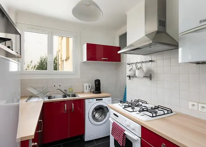 Apartment Centre-ville Et Proche Hopital Morvan/t3 Lumineux